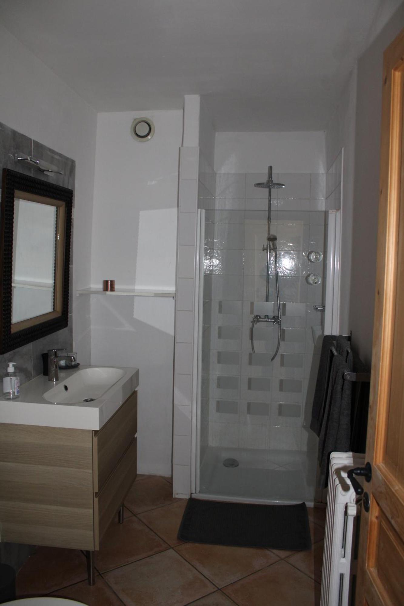 Agreable Appartement P2 Centre Ville Au Calme. Nîmes Exterior photo